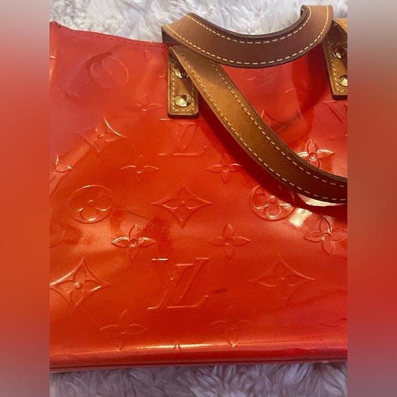 Louis Vuitton Monogram Vernis Reade PM - Picture 7 of 15